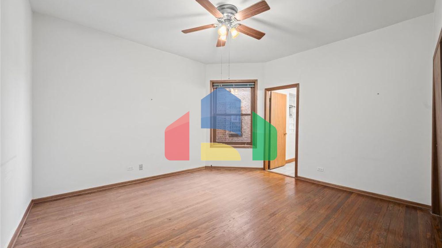 Residential - Condo/Apartment - Chicago, Illinois, United States - United States