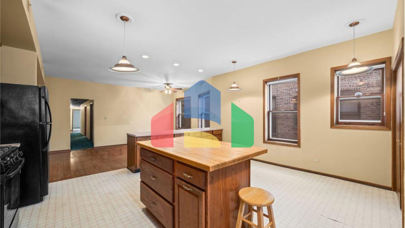 Residential - Condo/Apartment - Chicago, Illinois, United States - United States