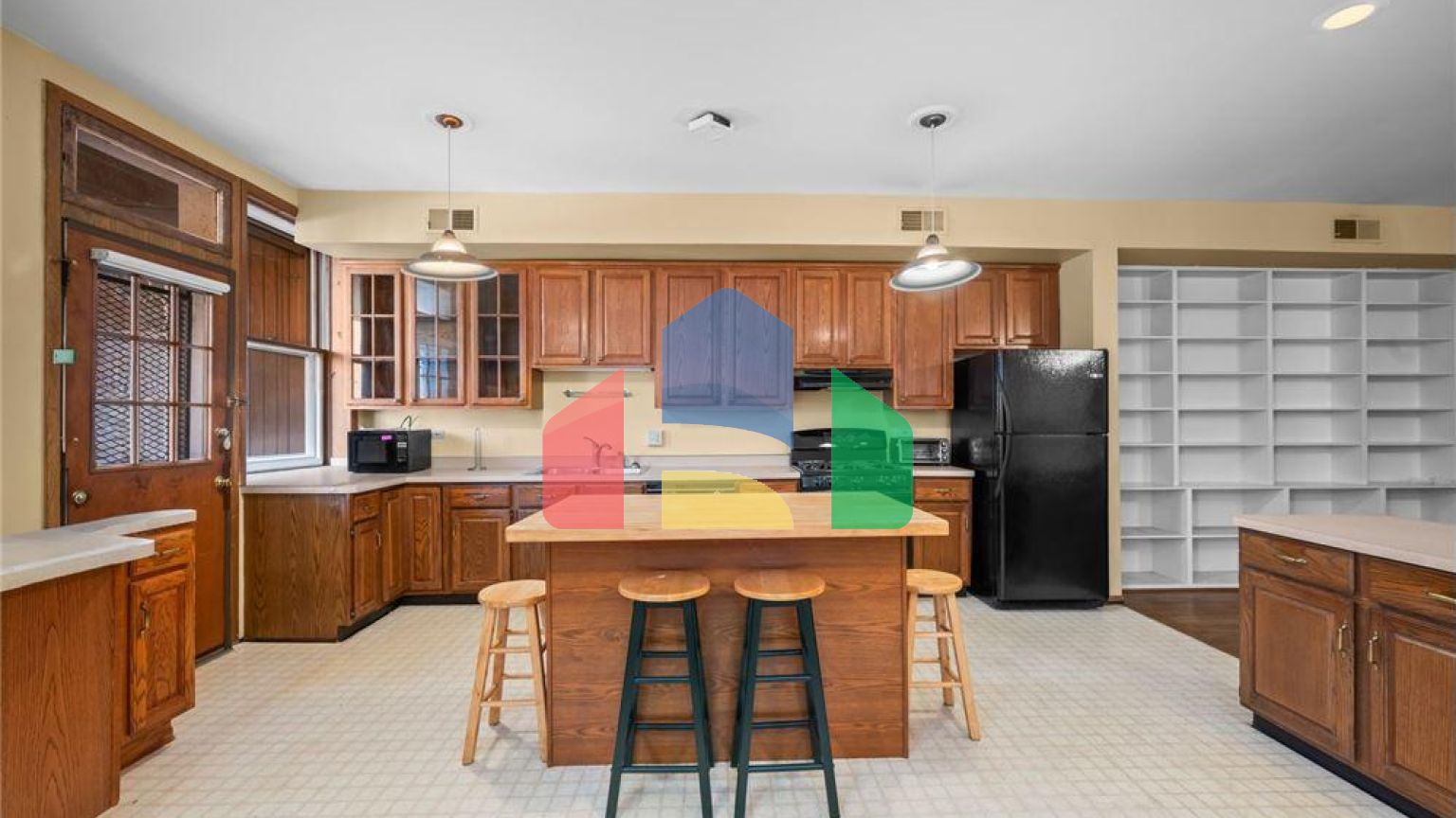 Residential - Condo/Apartment - Chicago, Illinois, United States - United States