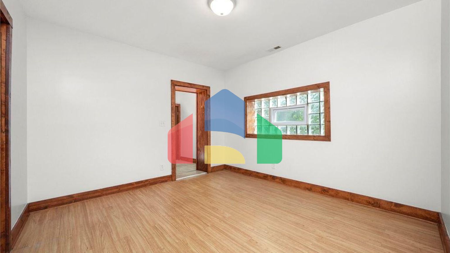 Residential - Single Family Home - Chicago, Illinois, United States - United States