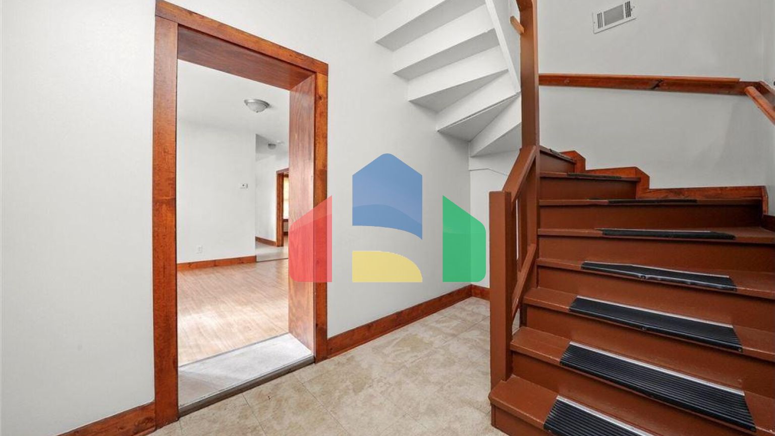 Residential - Single Family Home - Chicago, Illinois, United States - United States