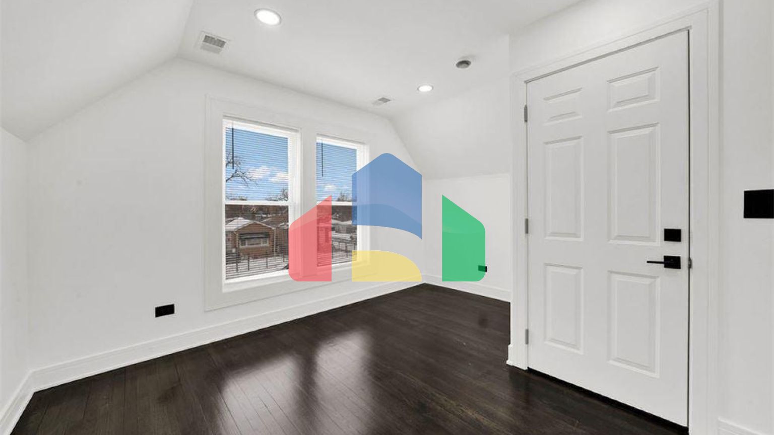 Residential - Single Family Home - Chicago, Illinois, United States - United States