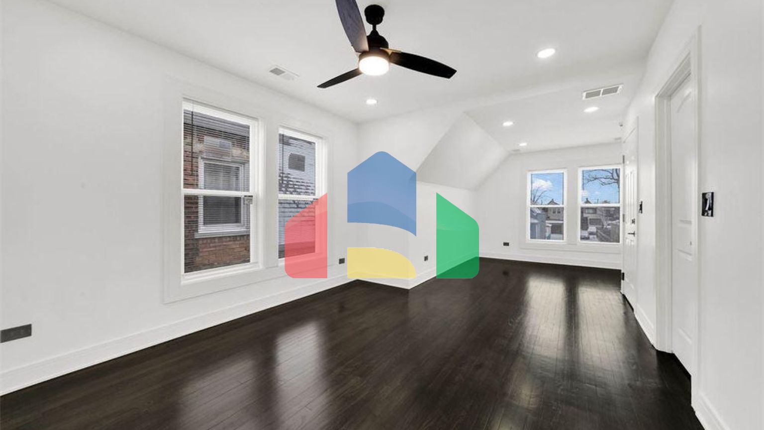 Residential - Single Family Home - Chicago, Illinois, United States - United States