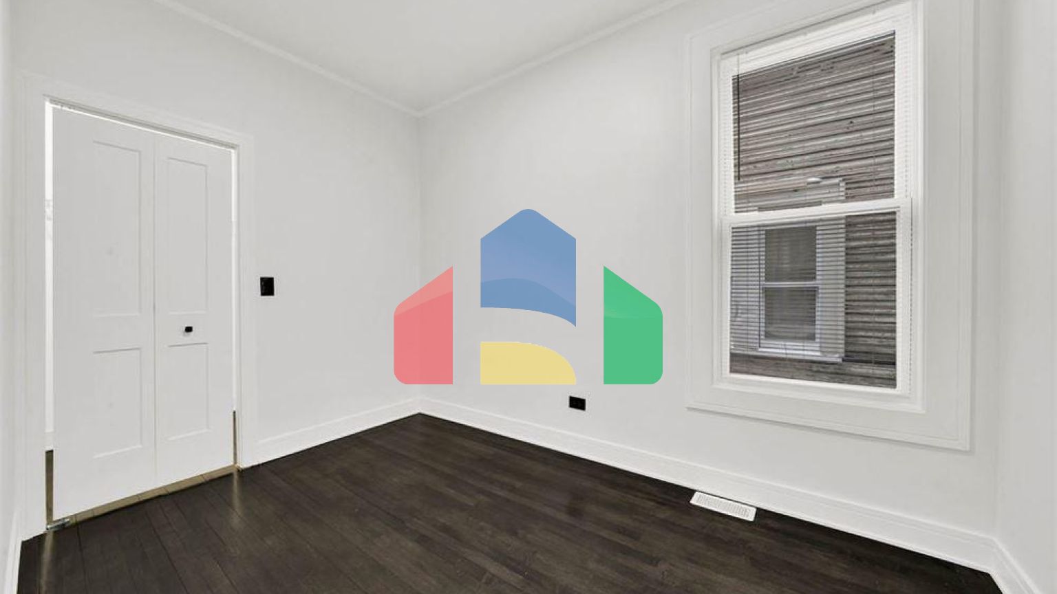 Residential - Single Family Home - Chicago, Illinois, United States - United States