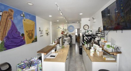 Commercial - Commercial/Retail - Chicago, Illinois, United States - United States