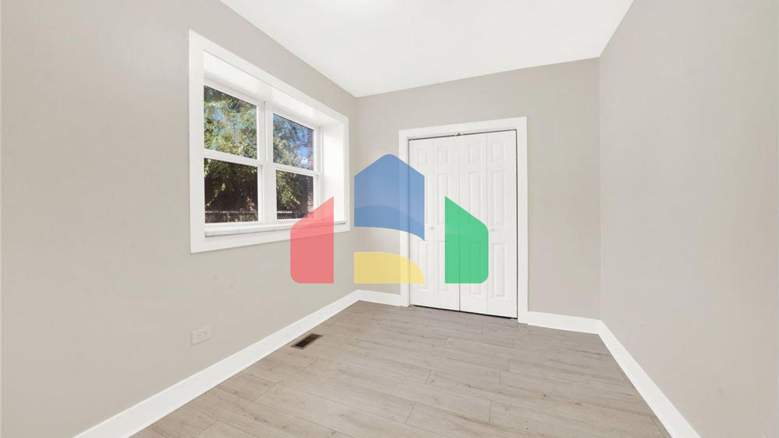 Residential - Multi-Family - Chicago, Illinois, United States - United States