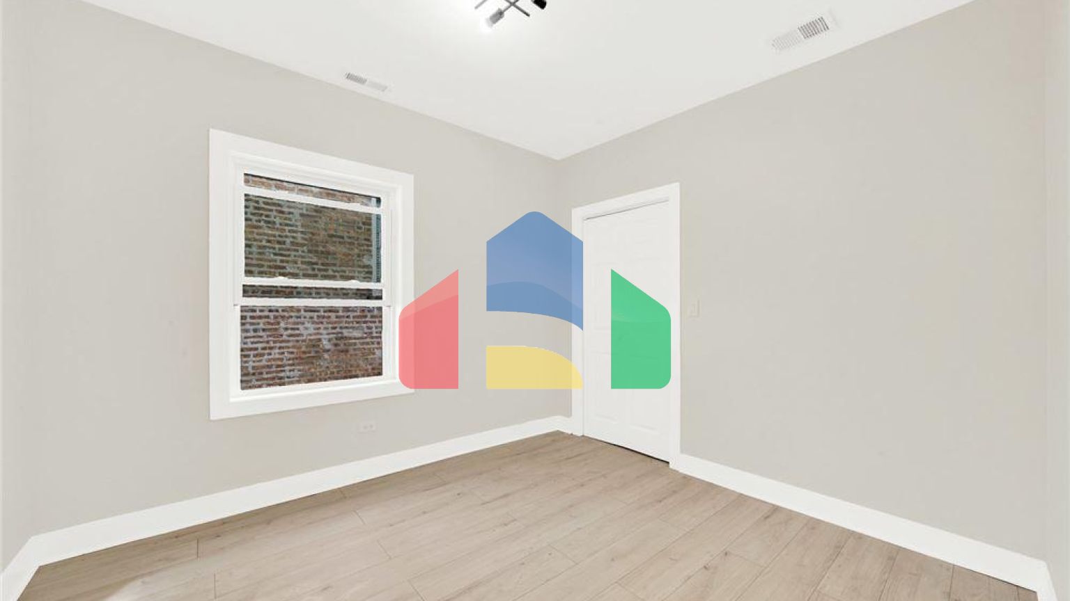 Residential - Multi-Family - Chicago, Illinois, United States - United States