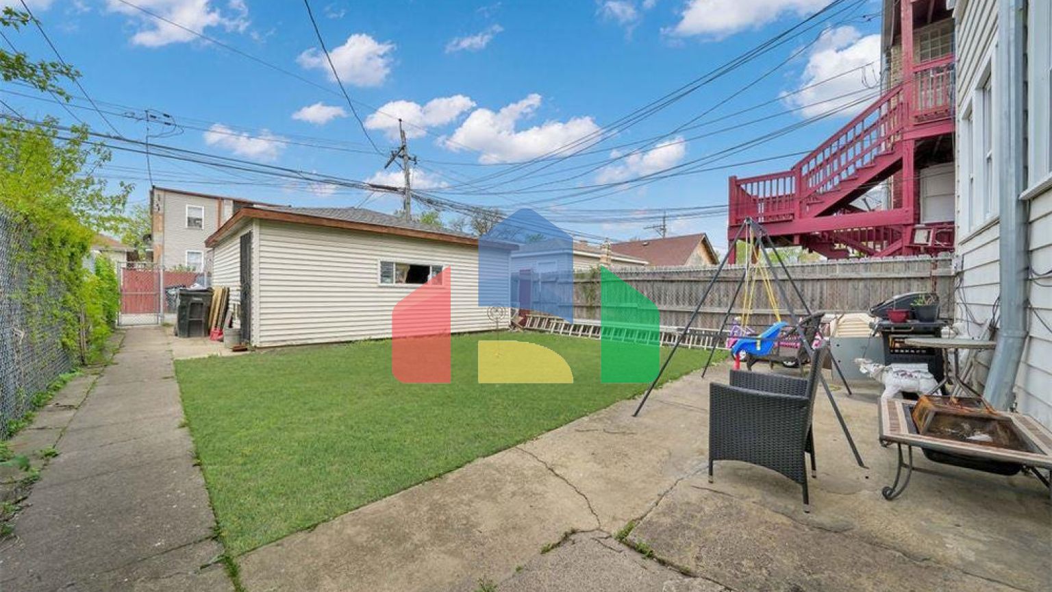 Residential - Multi-Family - Chicago, Illinois, United States - United States