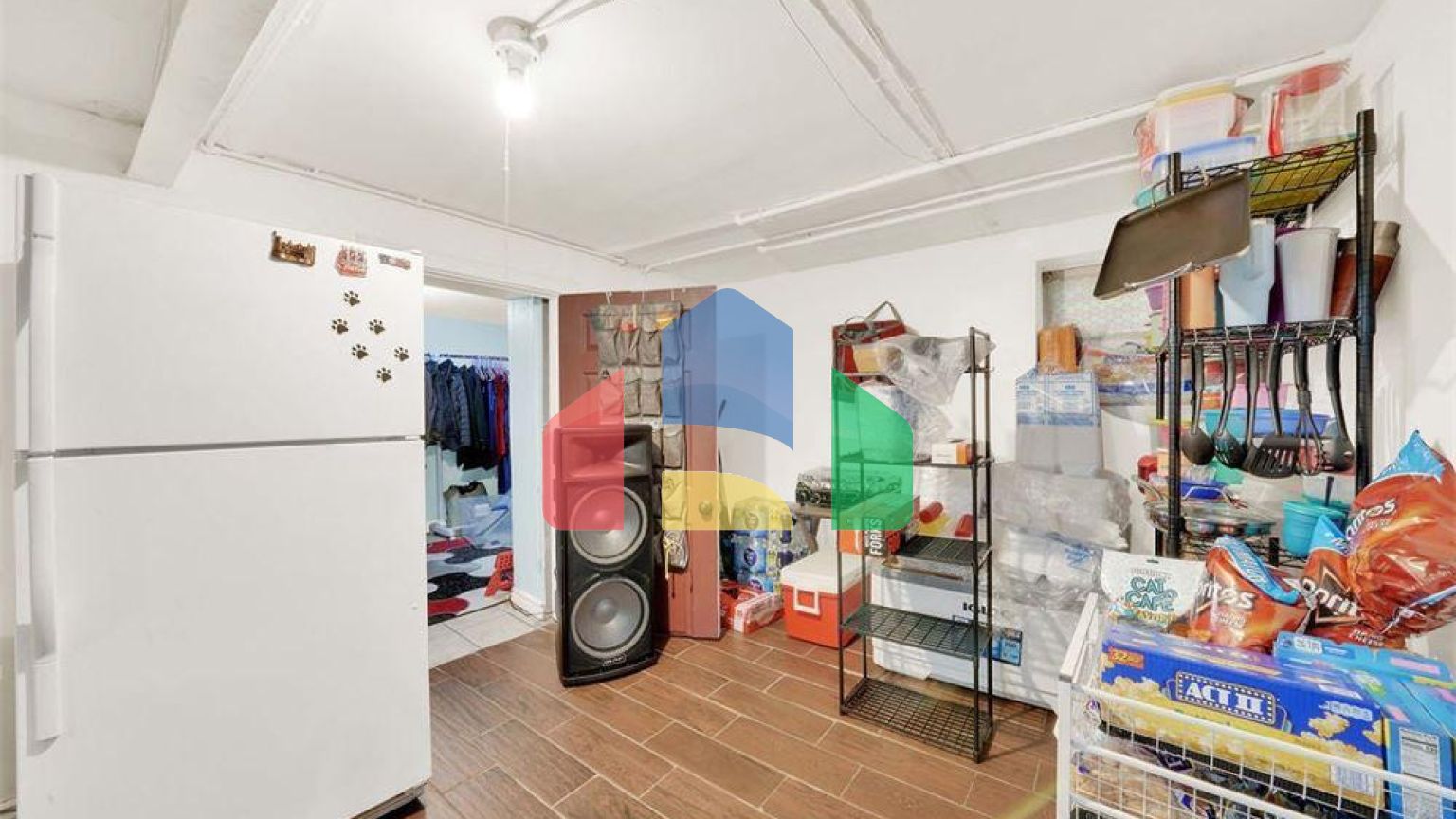 Residential - Multi-Family - Chicago, Illinois, United States - United States