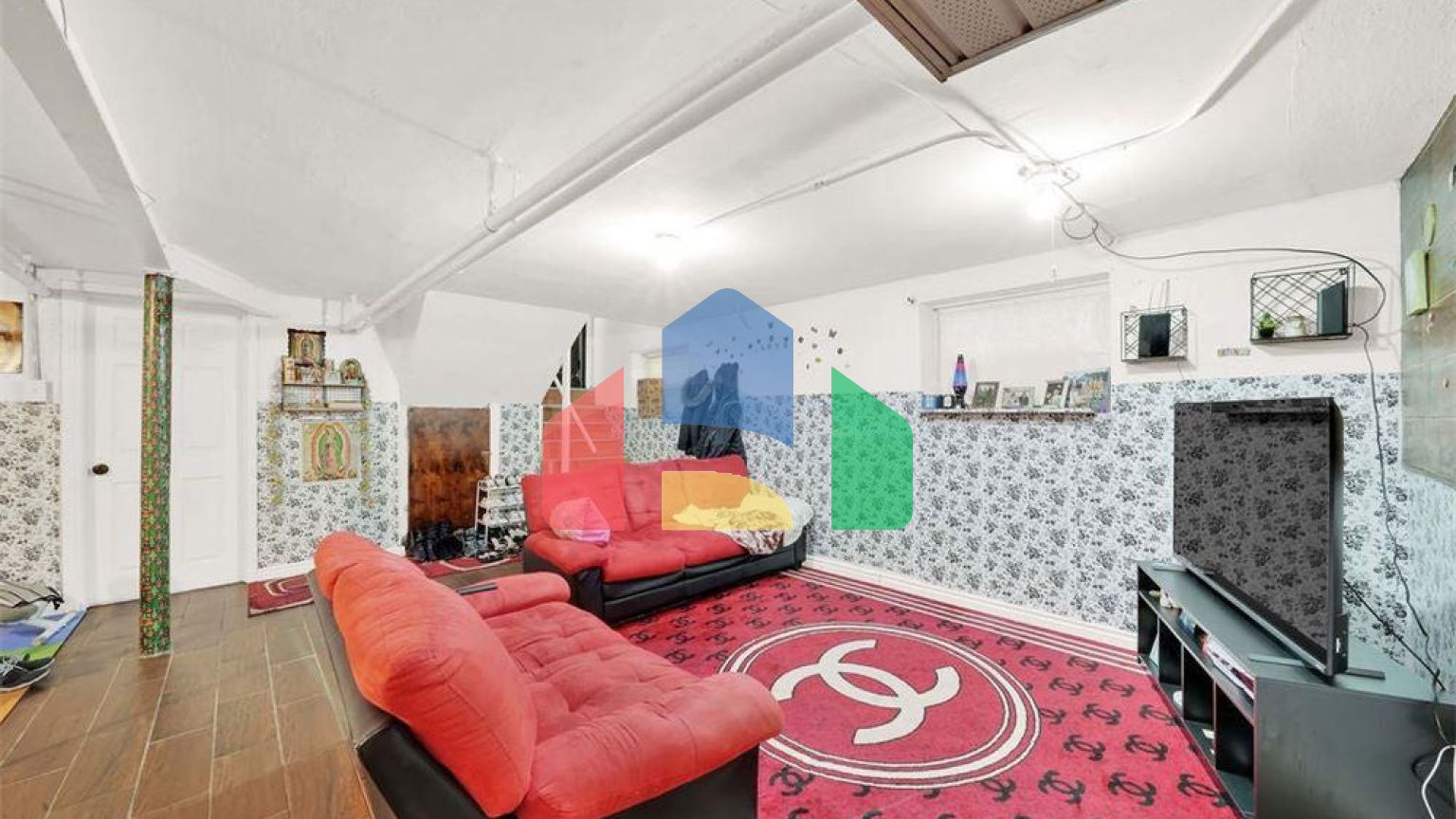 Residential - Multi-Family - Chicago, Illinois, United States - United States