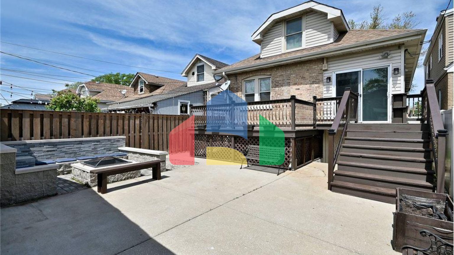 Residential - Single Family Home - Chicago, Illinois, United States - United States