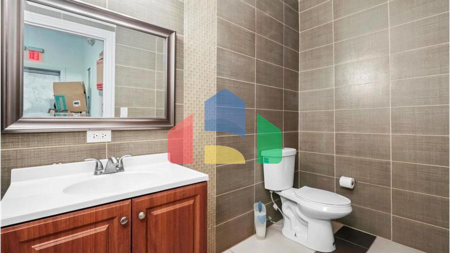 Commercial - Commercial/Retail - Chicago, Illinois, United States - United States