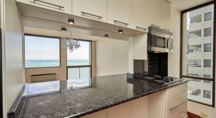 Residential - Condo/Apartment - Chicago, Illinois, United States - United States