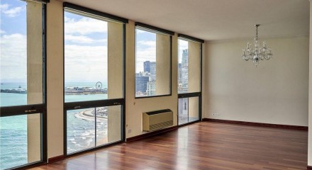 Residential - Condo/Apartment - Chicago, Illinois, United States - United States