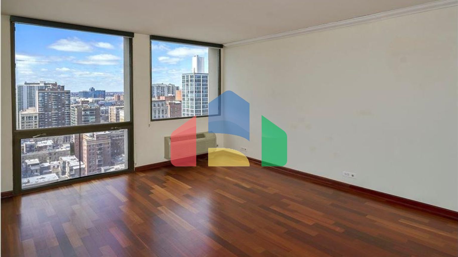 Residential - Condo/Apartment - Chicago, Illinois, United States - United States