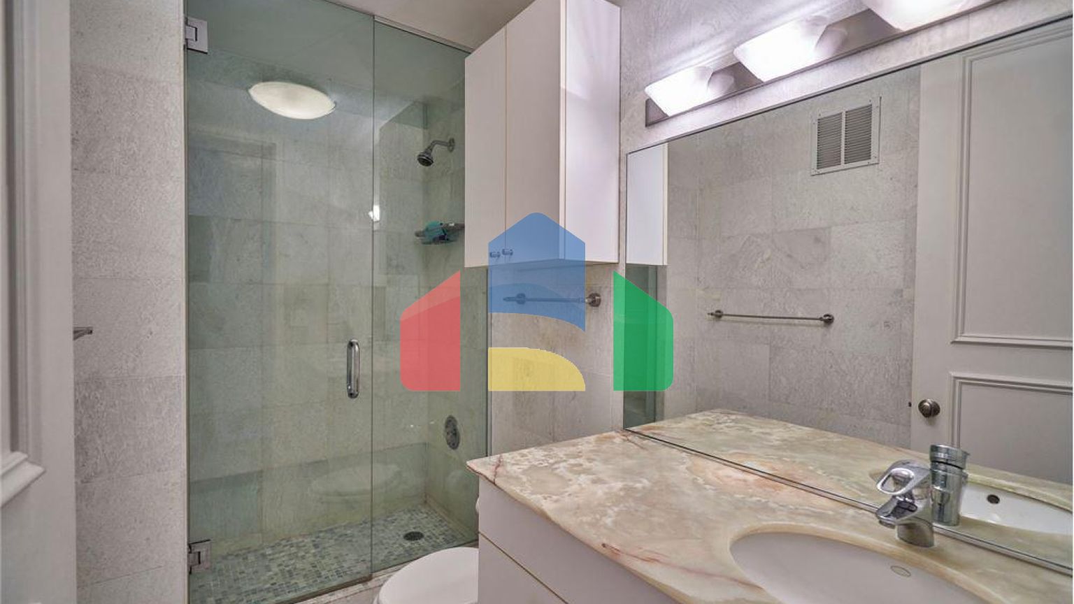 Residential - Condo/Apartment - Chicago, Illinois, United States - United States