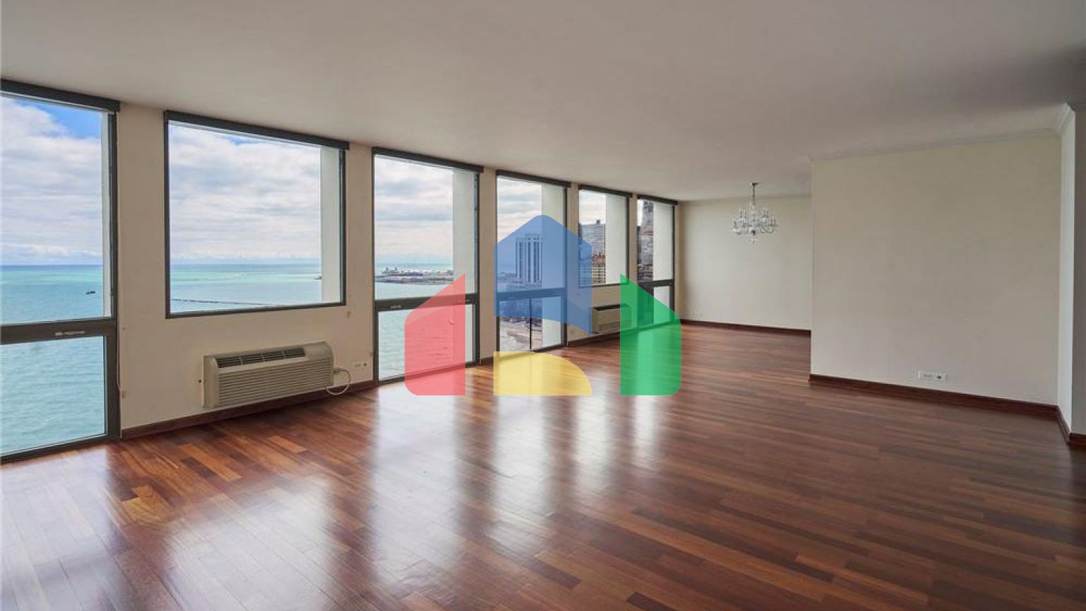 Residential - Condo/Apartment - Chicago, Illinois, United States - United States