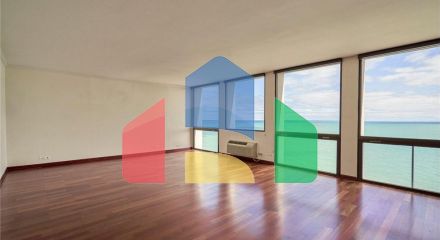 Residential - Condo/Apartment - Chicago, Illinois, United States - United States
