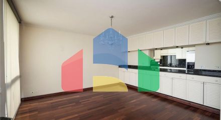 Residential - Condo/Apartment - Chicago, Illinois, United States - United States