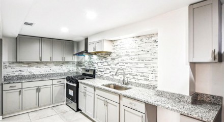 Residential - Multi-Family - Chicago, Illinois, United States - United States