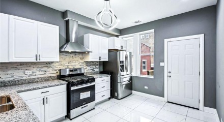 Residential - Multi-Family - Chicago, Illinois, United States - United States