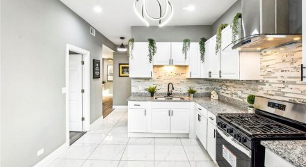 Residential - Multi-Family - Chicago, Illinois, United States - United States