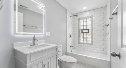 Residential - Single Family Home - Chicago, Illinois, United States - United States