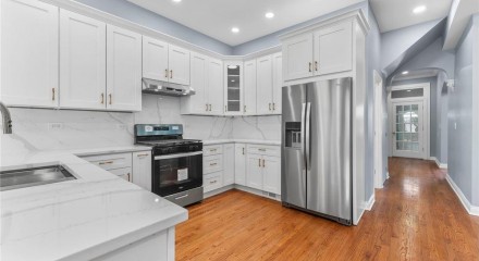 Residential - Single Family Home - Chicago, Illinois, United States - United States