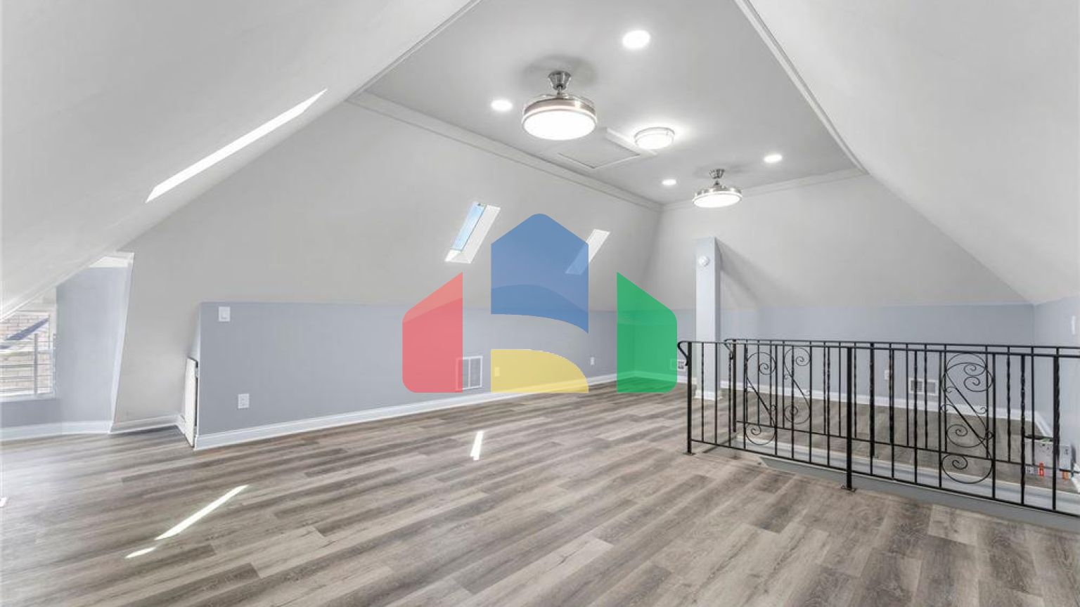 Residential - Single Family Home - Chicago, Illinois, United States - United States