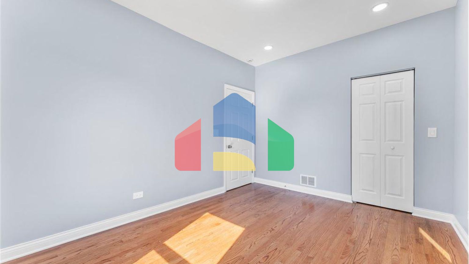 Residential - Single Family Home - Chicago, Illinois, United States - United States