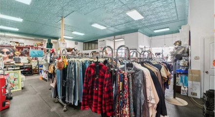 Commercial - Commercial/Retail - Chicago, Illinois, United States - United States