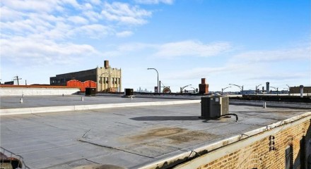Commercial - Commercial/Retail - Chicago, Illinois, United States - United States