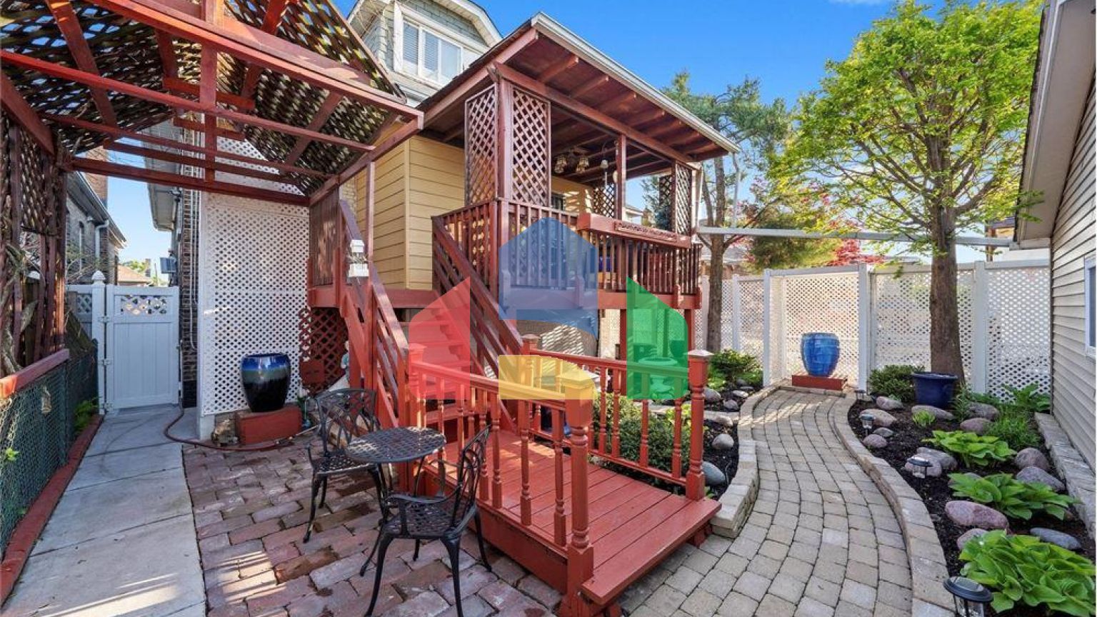 Residential - Single Family Home - Chicago, Illinois, United States - United States