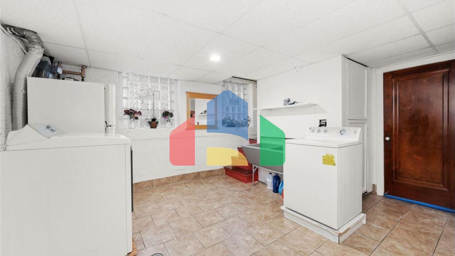 Residential - Single Family Home - Chicago, Illinois, United States - United States