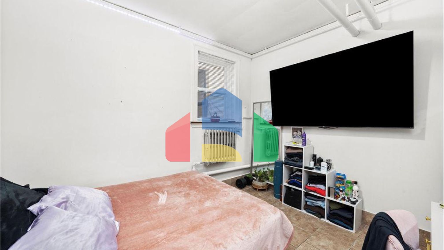 Residential - Single Family Home - Chicago, Illinois, United States - United States