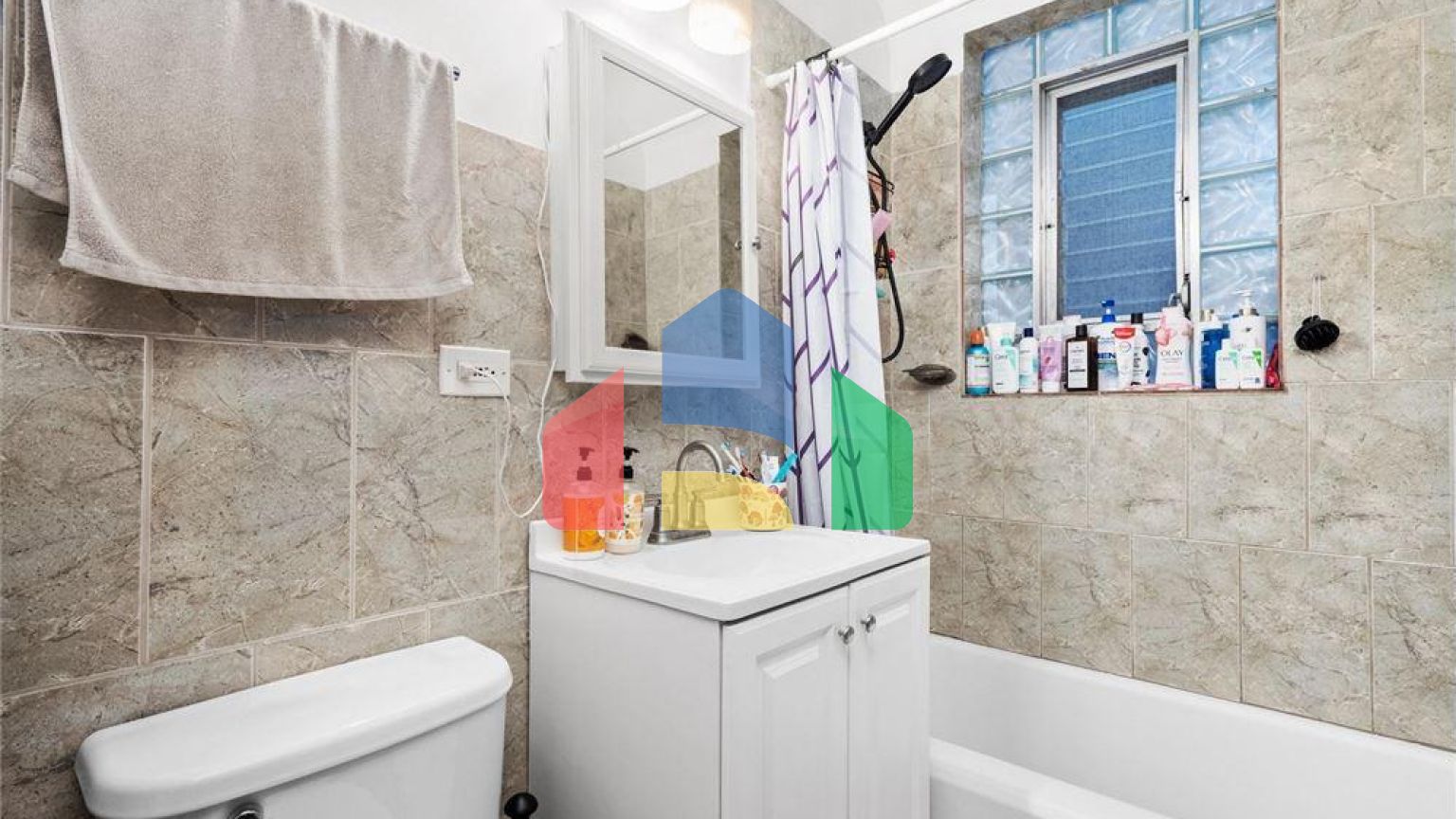 Residential - Single Family Home - Chicago, Illinois, United States - United States