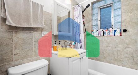 Residential - Single Family Home - Chicago, Illinois, United States - United States