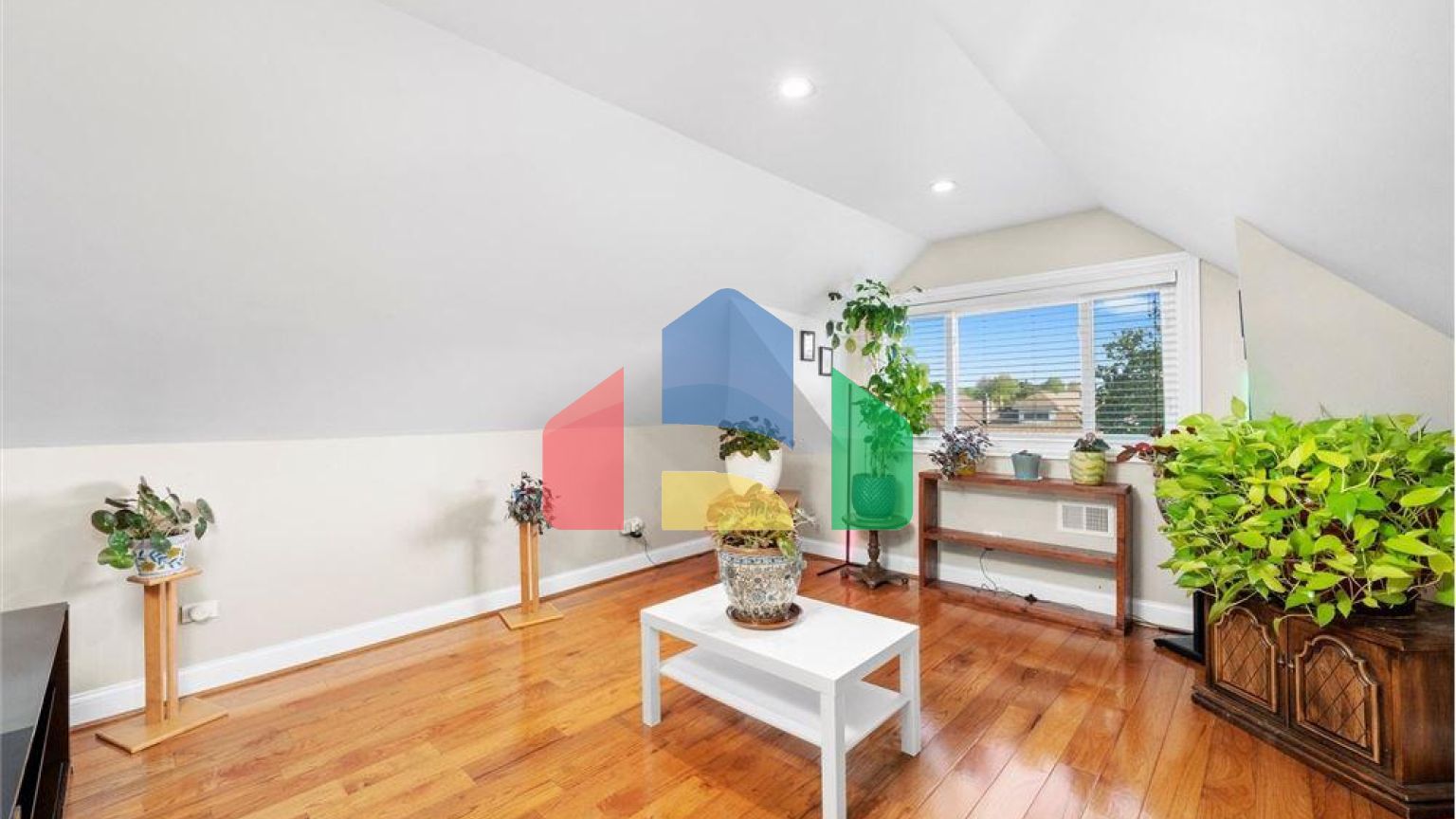 Residential - Single Family Home - Chicago, Illinois, United States - United States