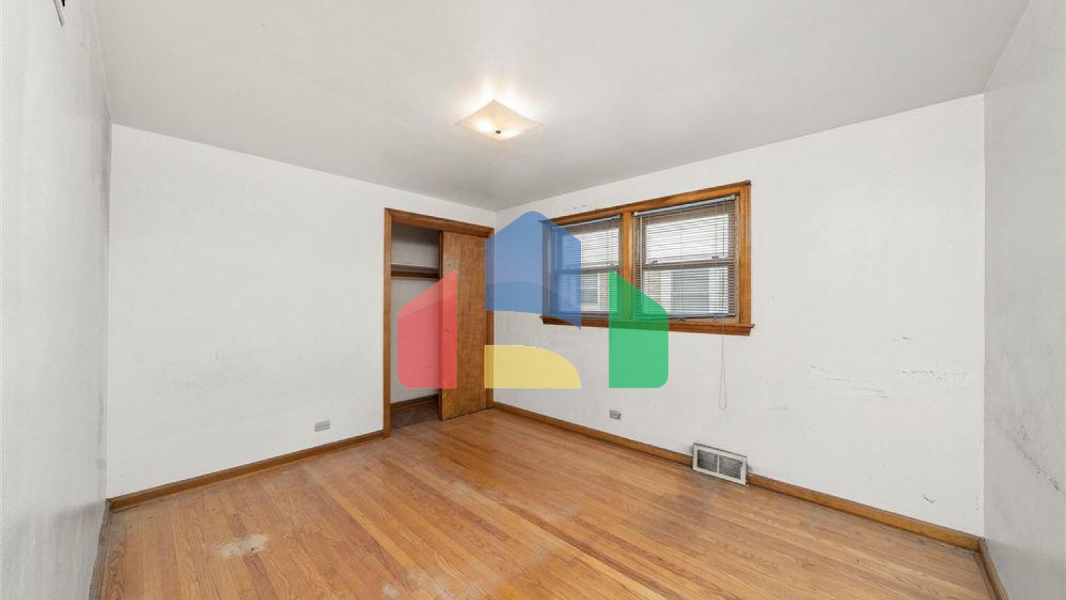 Residential - Single Family Home - Chicago, Illinois, United States - United States