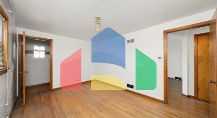 Residential - Single Family Home - Chicago, Illinois, United States - United States Residential - Single Family Home - Chicago, Illinois, United States - United States