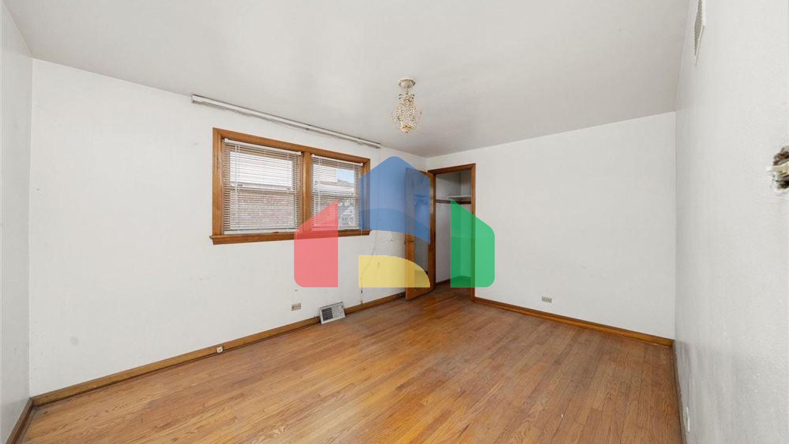 Residential - Single Family Home - Chicago, Illinois, United States - United States