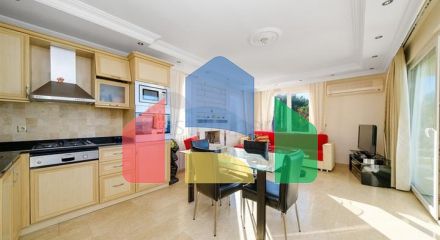 Пентхаус 3+1 с панорамными видами на море в районе Конаклы