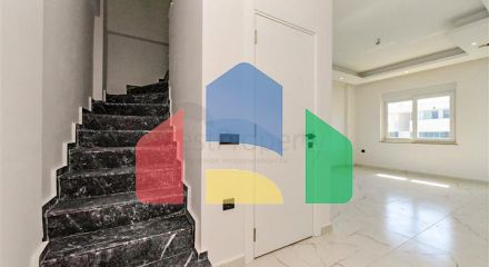 Пентхаус с видом на море в районе Конаклы