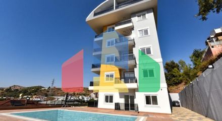 Пентхаус с видом на море в районе Конаклы