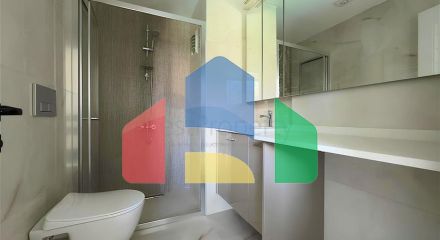 Сучасний дуплекс 2 + 1 з садом в комплексі біля моря