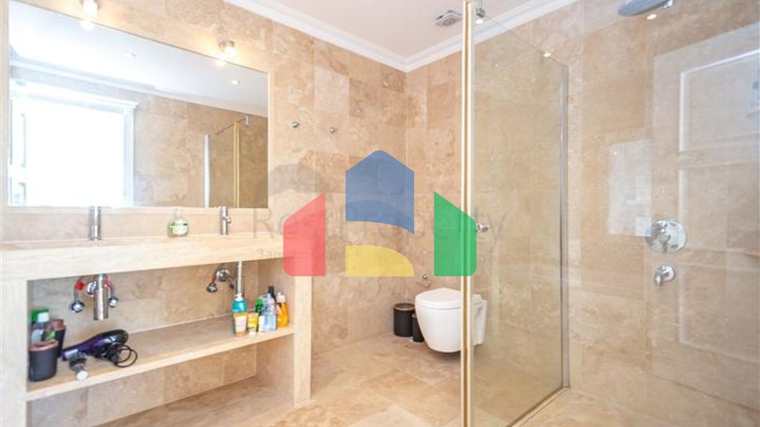 Роскошная вилла с видом на море в престижном районе Коналкы