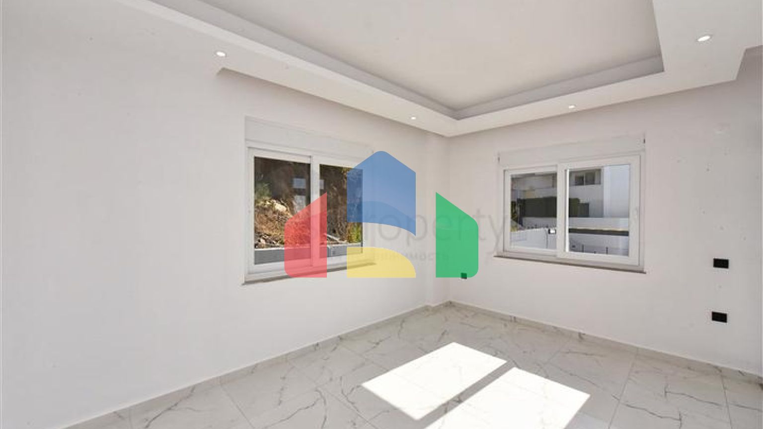 Трикімнатні апартаменти з окремою кухнею і можливістю отримати ВНЖ в районі Конакли