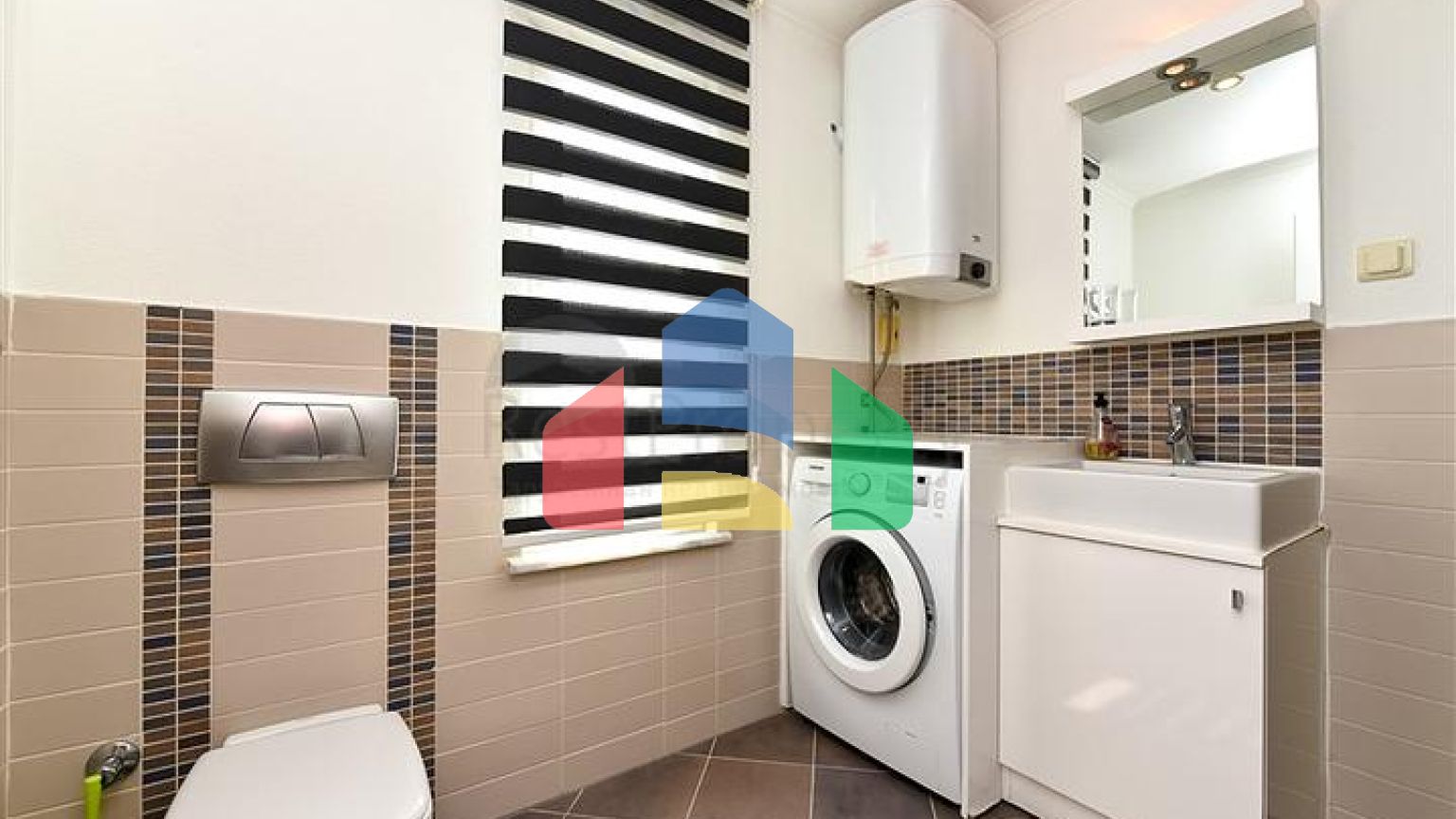 Просторный пентхаус планировкой 3+1 в районе Конаклы.