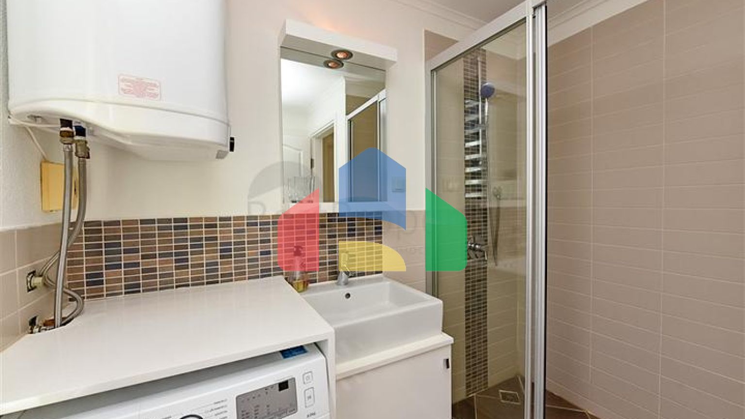 Просторный пентхаус планировкой 3+1 в районе Конаклы.