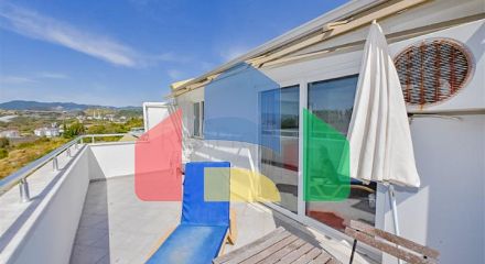 Просторный пентхаус планировкой 3+1 в районе Конаклы.